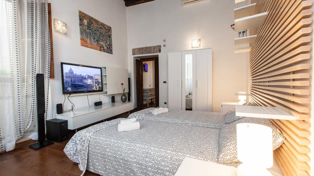 Apartment In Mial House *